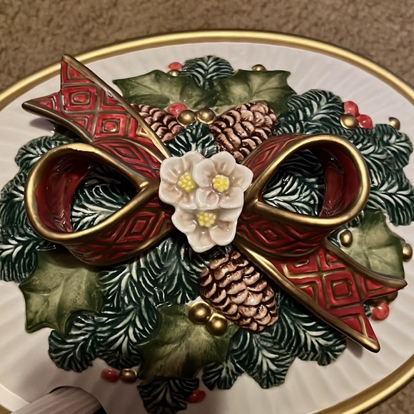 Fitz & Floyd Christmas Rose tureen NWT - Picture 4 of 12